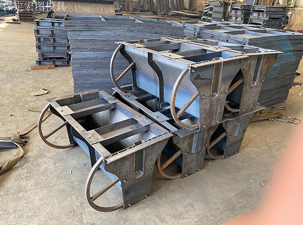 市政隔离墩模具 市政隔离墩模具