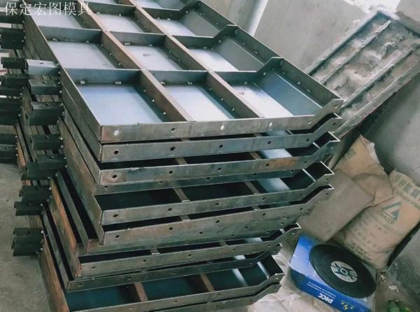 浇筑防撞墙模板 浇筑防撞墙模板