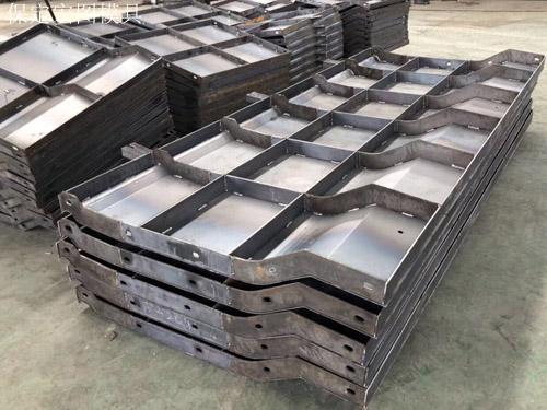 中央防撞墙模具 中央防撞墙模具